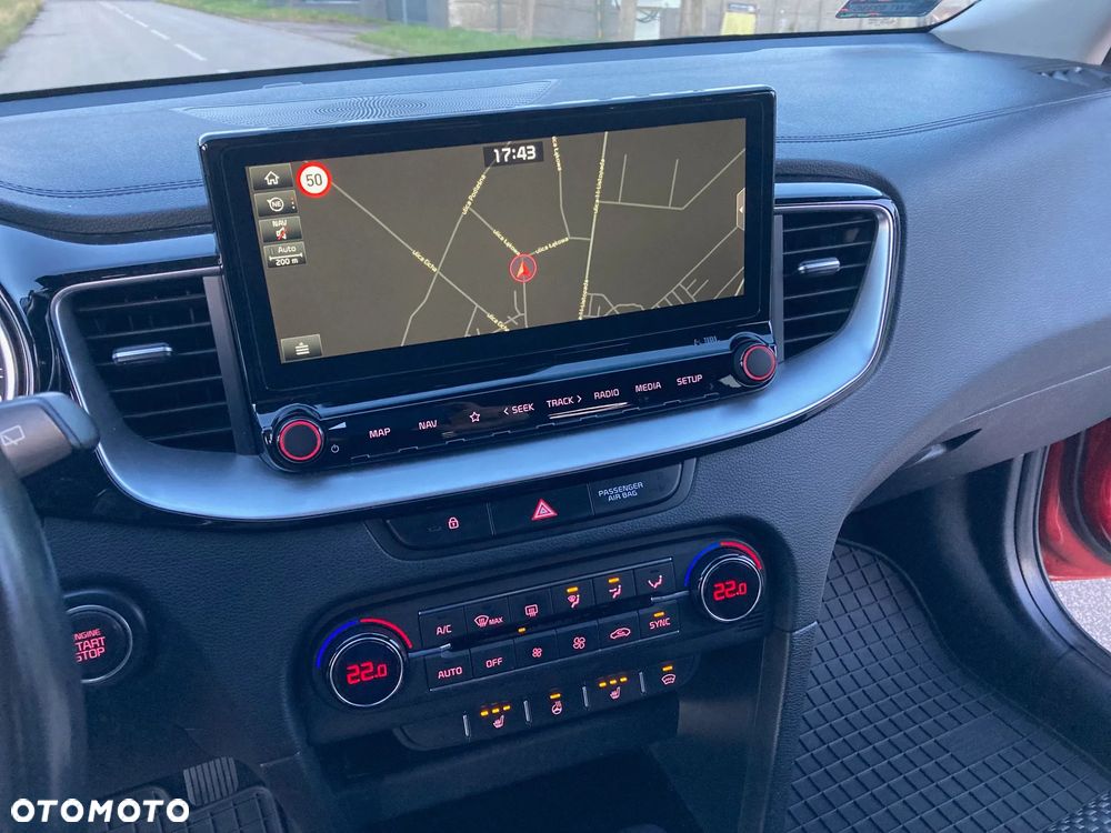 Kia XCeed 1.4 T-GDI L Business Line DCT - 24
