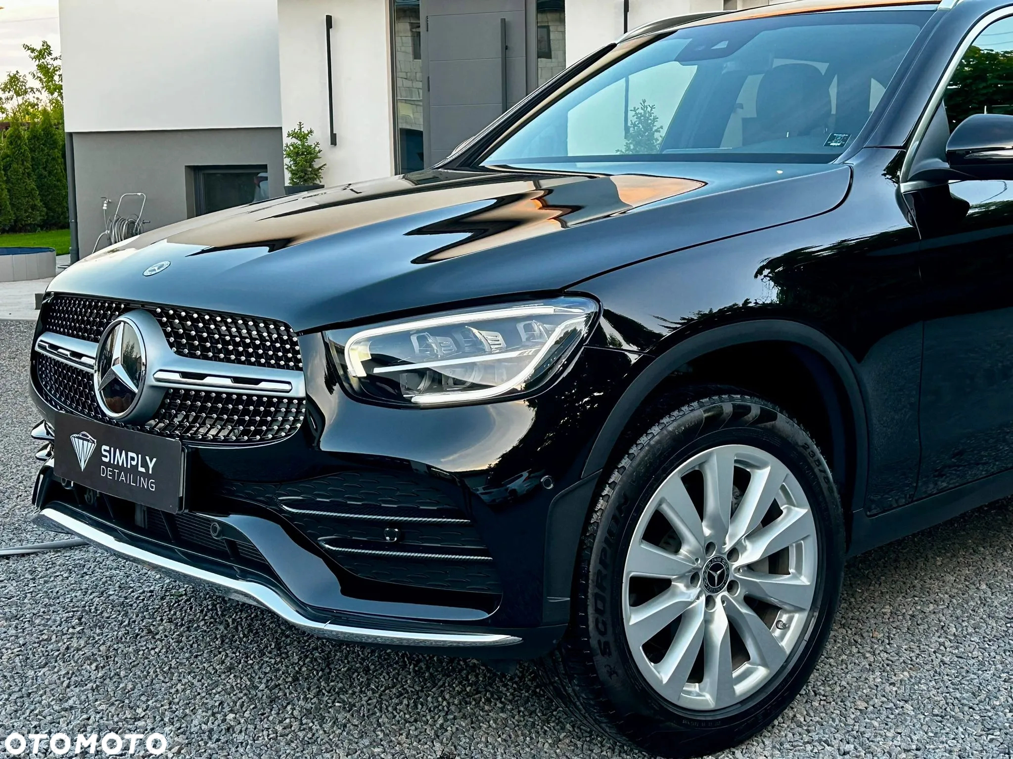 Mercedes-Benz GLC - 13