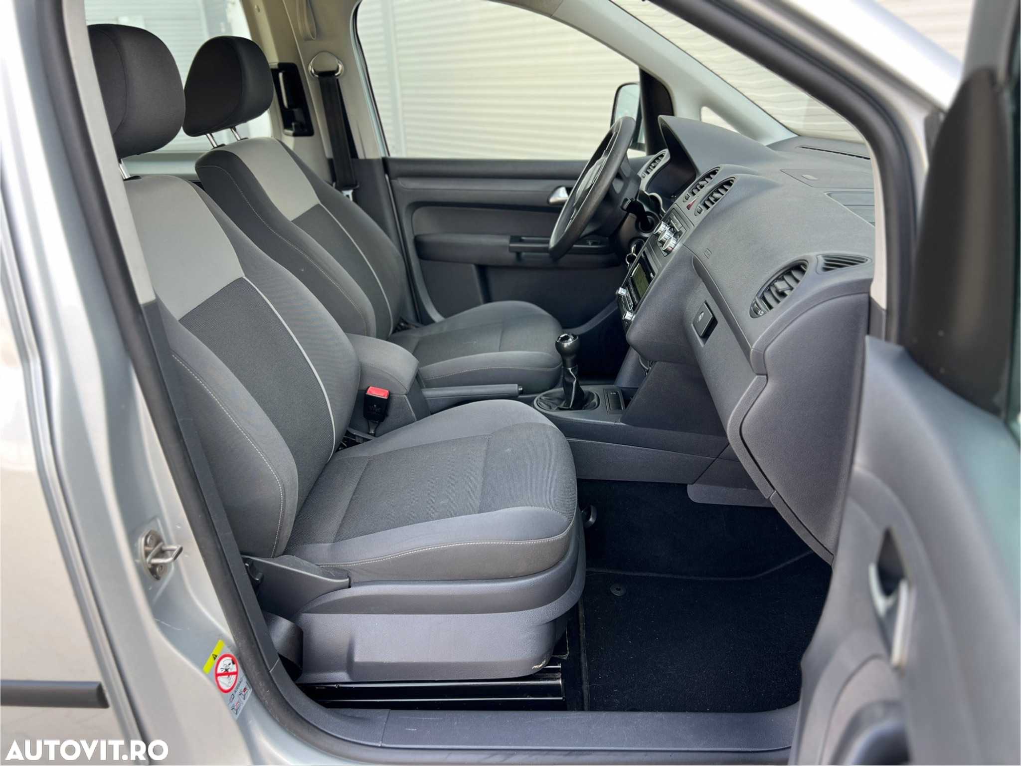 Volkswagen Caddy 1.6 TDI (7-Si.) Edition 30 - 10