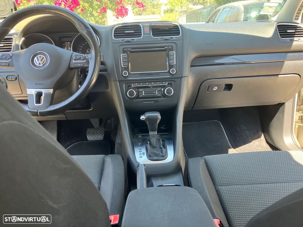 VW Golf 1.6 TDi Confortline DSG - 4