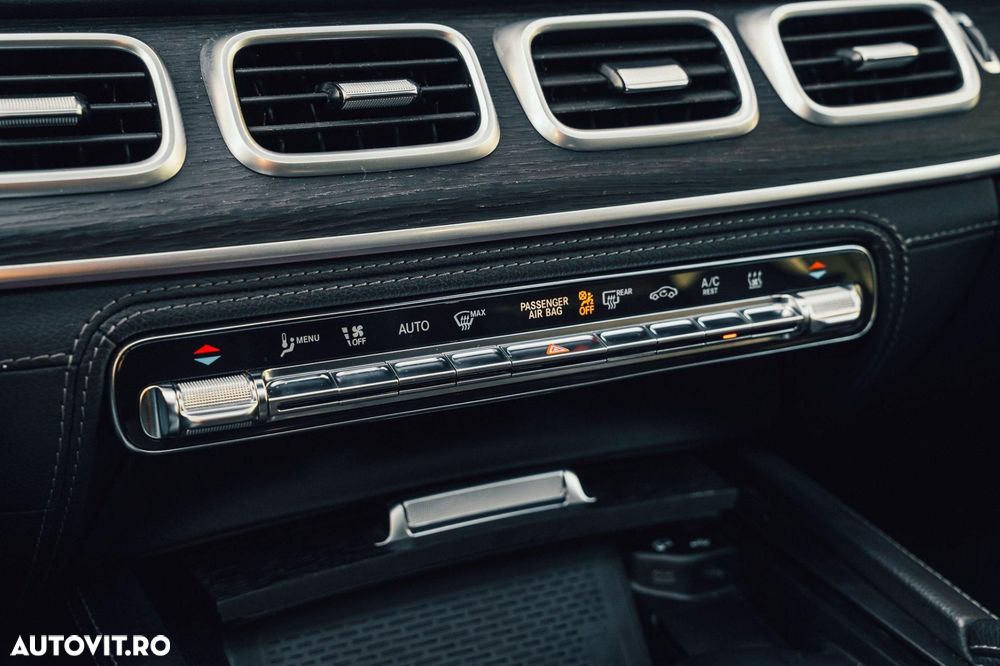 Mercedes-Benz GLS - 10