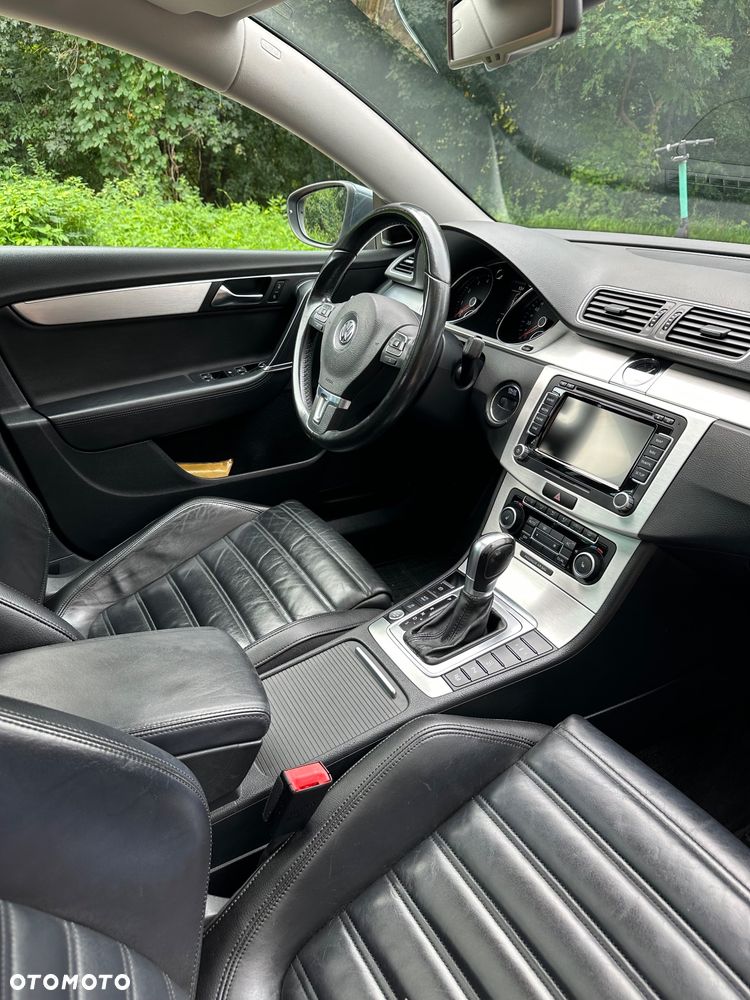 Volkswagen Passat 2.0 TSI Highline DSG - 12