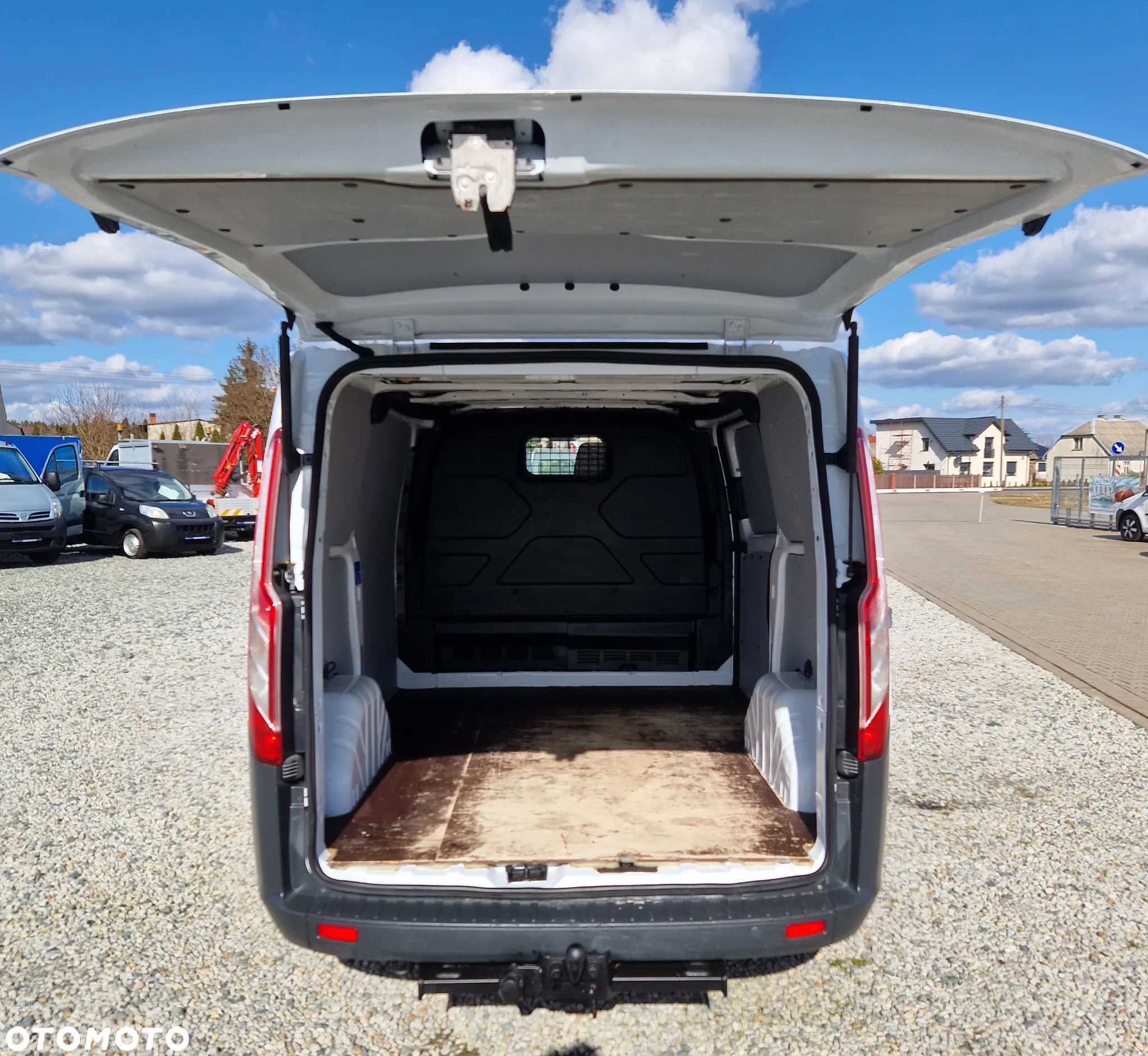 Ford TRANSIT CUSTOM 2,2 TDCI 125 KONNY KLIMA L1H1 GWARANCJA - 28