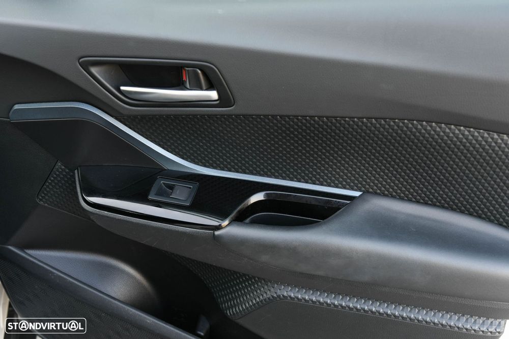 Toyota C-HR 1.8 Hybrid Square Collection - 21