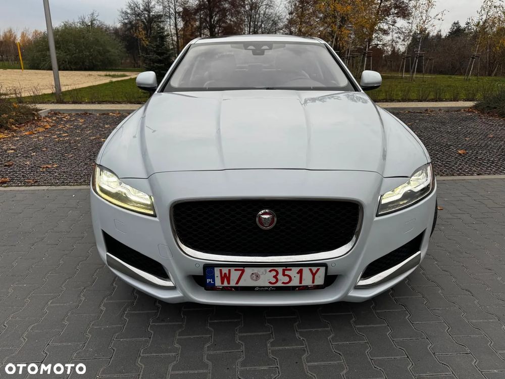 Jaguar XF - 13