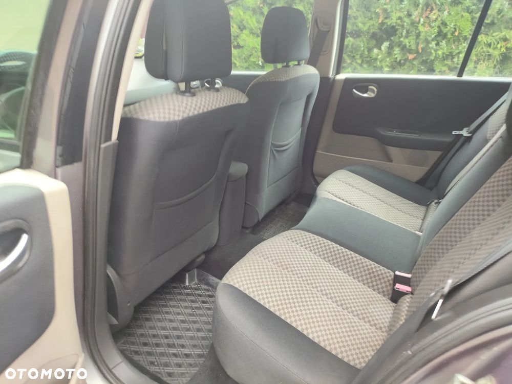 Renault Megane 1.9 dCi Luxe Dynamique - 13