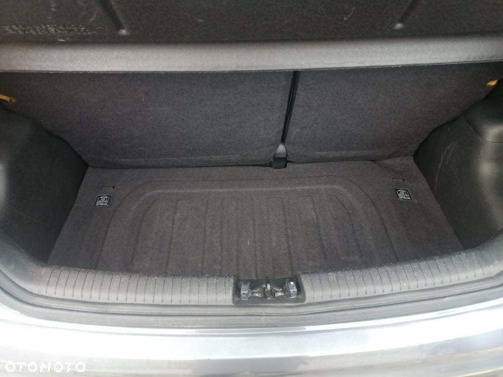 Hyundai i10 - 16