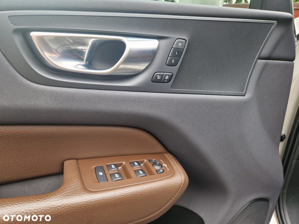 Volvo XC 60 B4 B Geartronic Inscription - 19