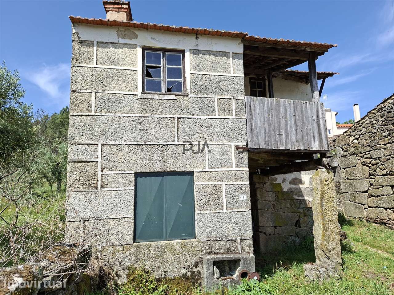 Casa tradicional em pedra para recuperar em Matança, Fornos de Algodre - Grande imagem: 2/20