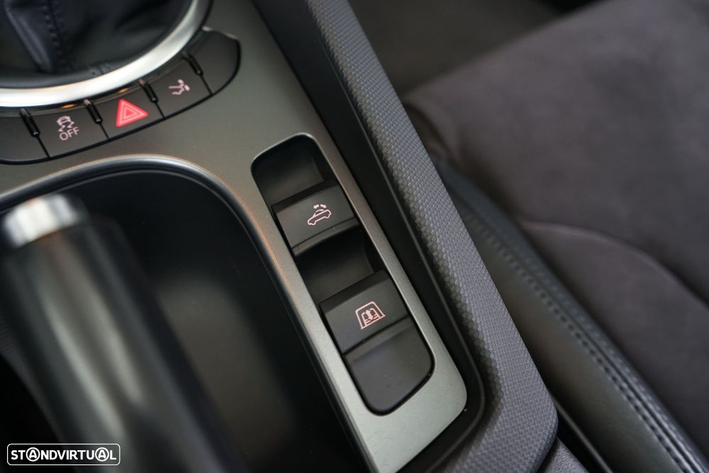 Audi TT Roadster 2.0 TDi - 29