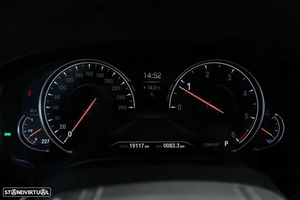 BMW 520 d Line Luxury Auto - 32