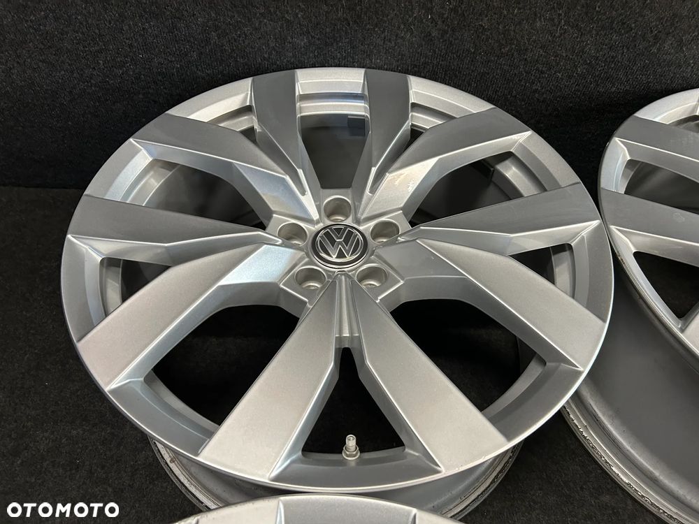 Alufelgi VW Touareg III, Audi Q7 II 20 cali 5x112 4szt. Ładne z czujnikami! - 16