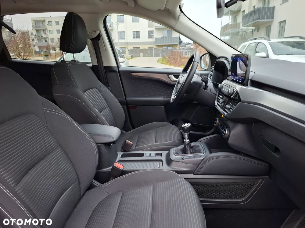 Ford Kuga 1.5 EcoBoost FWD Titanium ASS MMT6 - 8