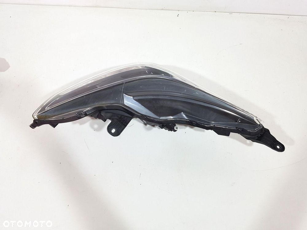 TOYOTA AYGO II 2 LIFT LAMPA PRZÓD PRZEDNIA PRAWA EUROPA ORYGINAŁ - 5