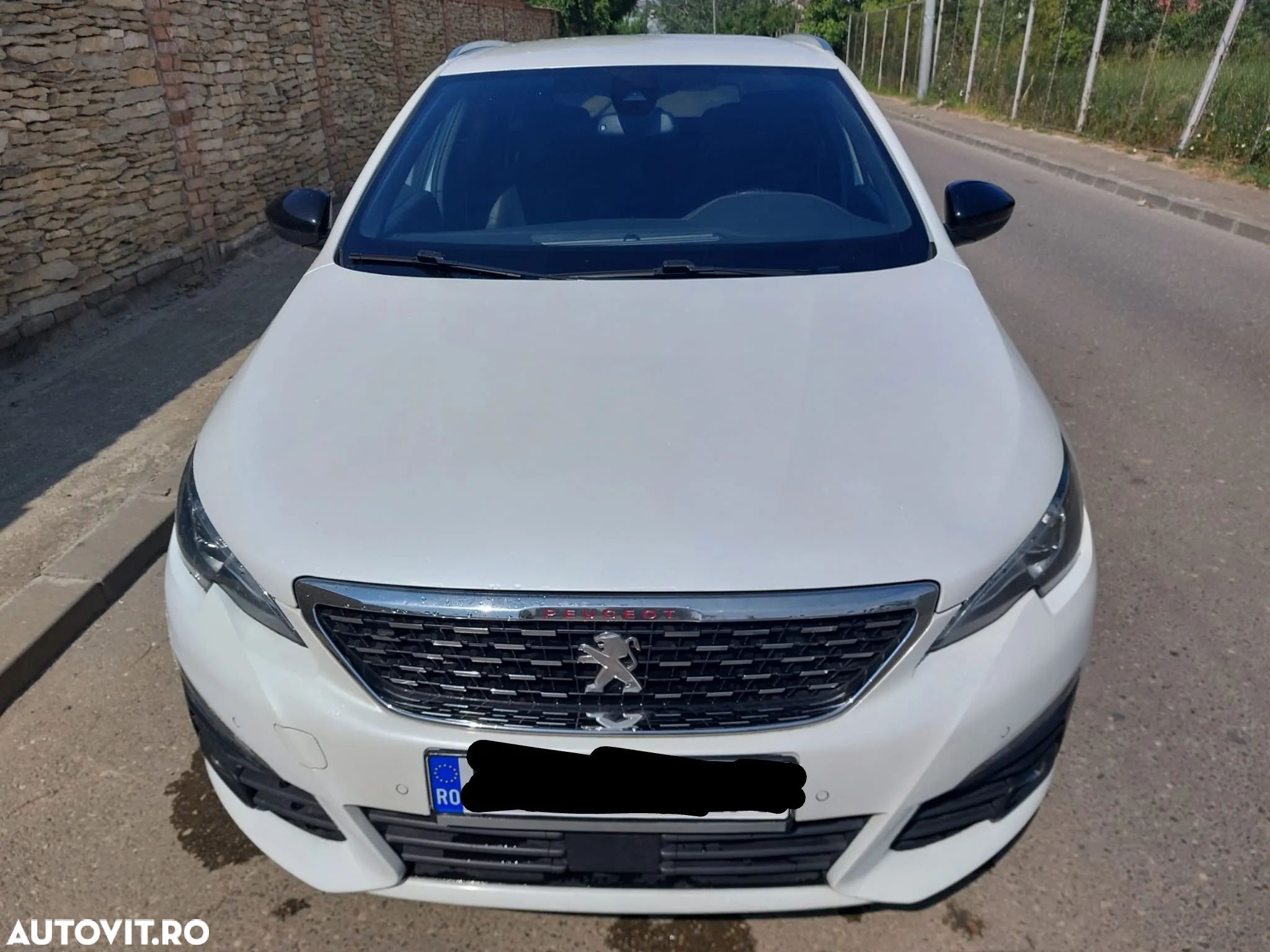Peugeot 308 - 1