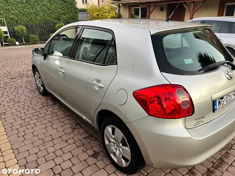 Toyota Auris - 4