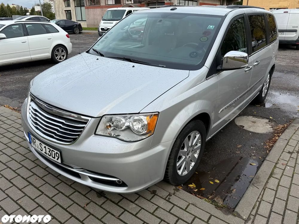 Chrysler Town & Country ver-3-6-touring - 2