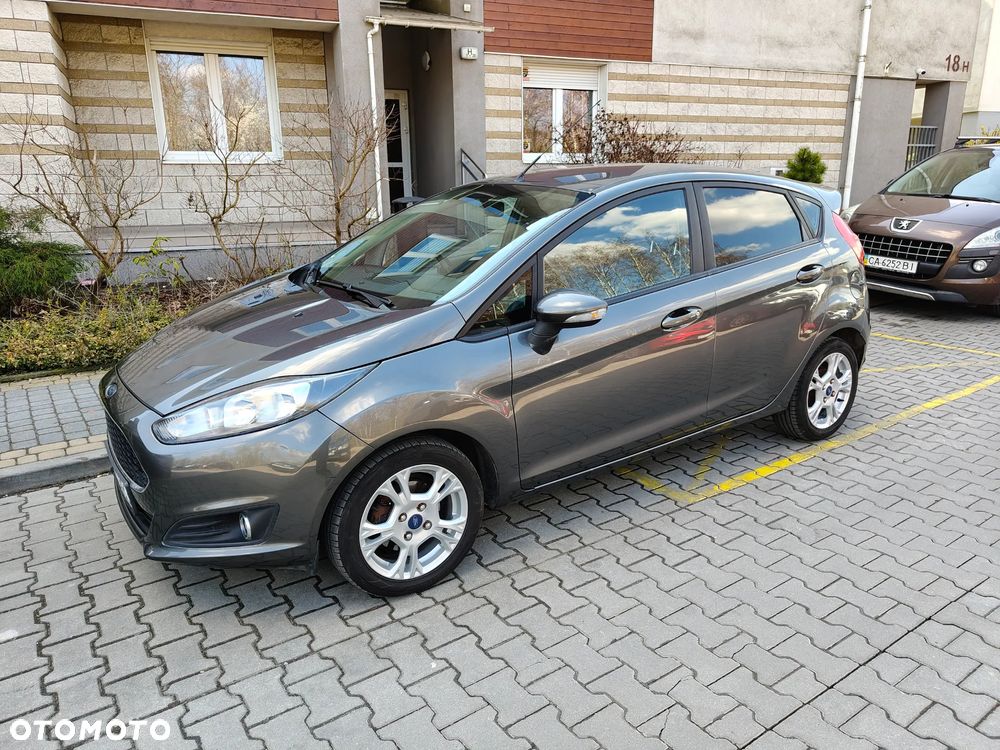 Ford Fiesta 1.4 Titanium - 2