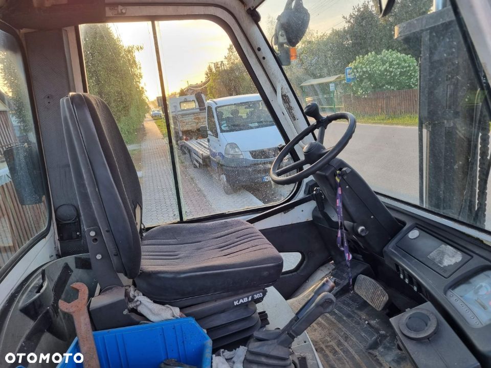 Wózek widłowy Hyster 4t - 6