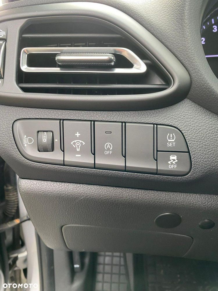 Hyundai i30 1.0 T-GDI Modern DCT - 11