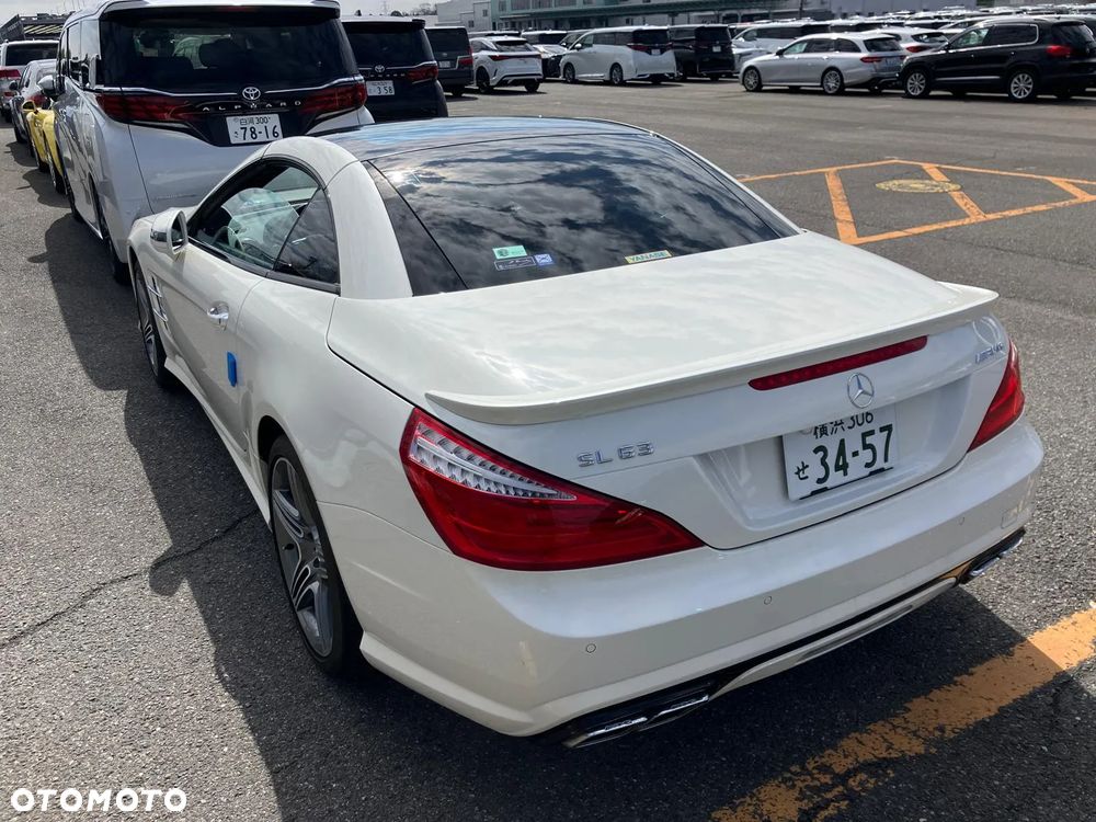 Mercedes-Benz SL 63 AMG - 4