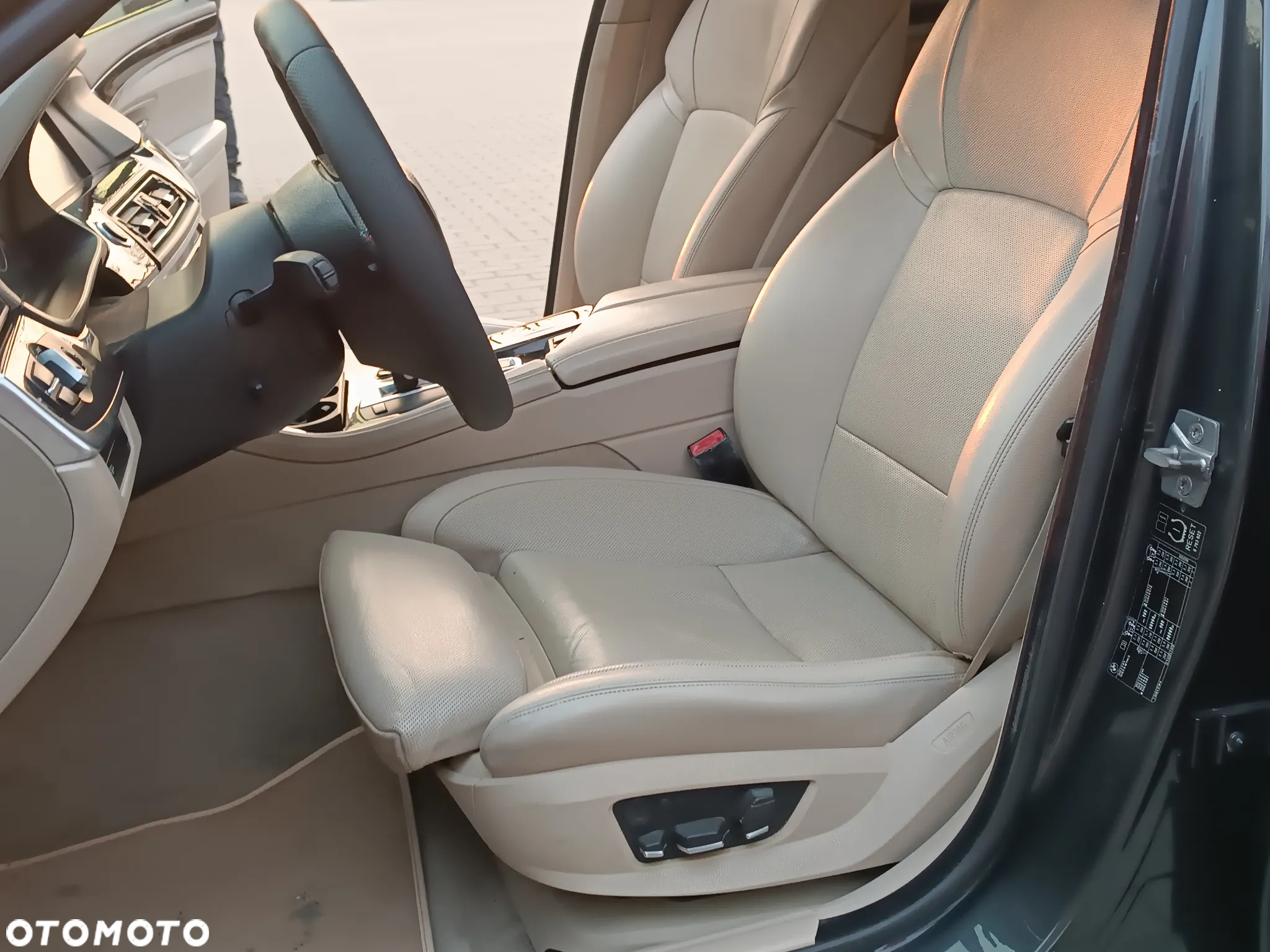 BMW Seria 5 - 11