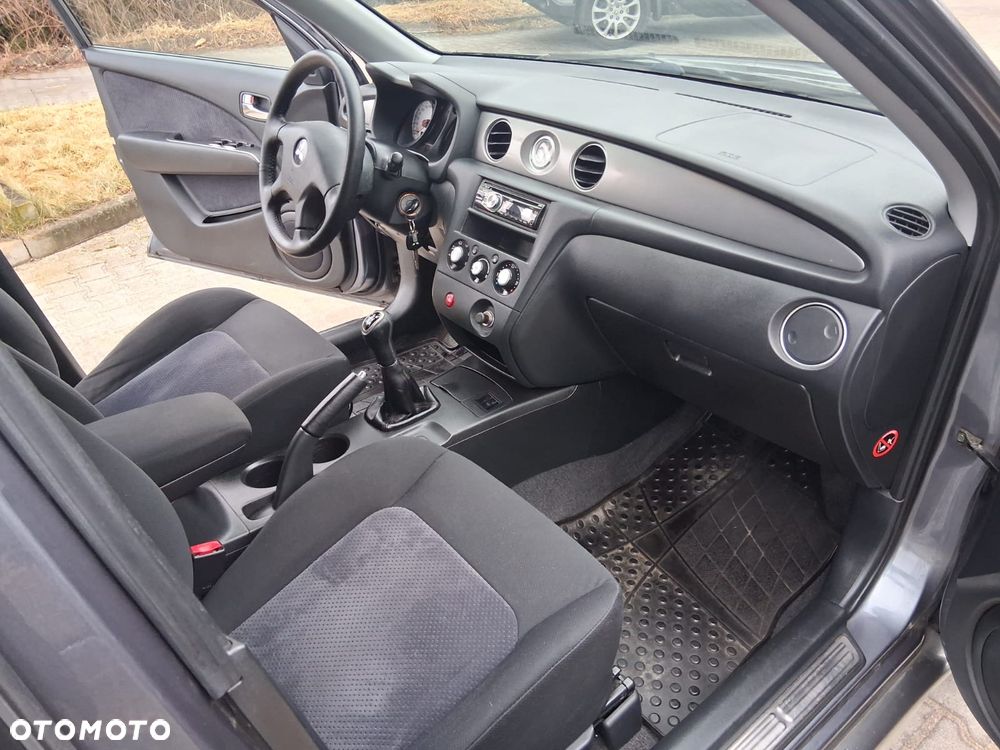 Mitsubishi Outlander 2.4 4WD Intense - 15