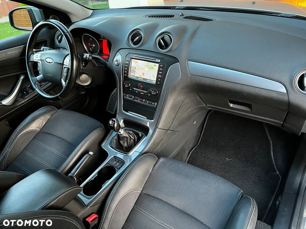 Ford Mondeo 2.0 TDCi Champions Edition - 20