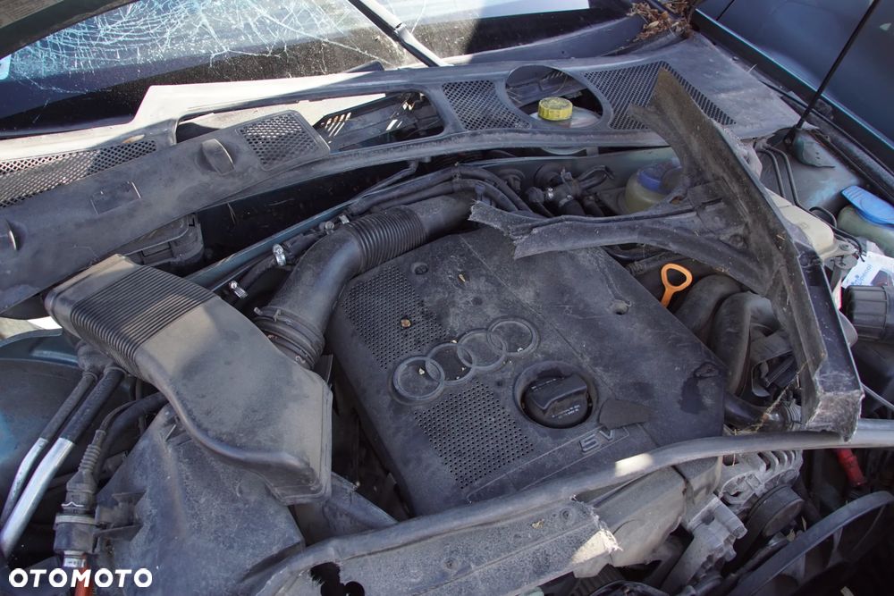 Auto na części - Audi A4 B5 1.8 20V 125 KM APT DWH LX6V 1999R Silnik Skrzynia Drzwi Błotnik Klapa Lampa Lusterko Klamka Szyba Deska Kokpit Sterownik Moduł Czujnik Licznik Panel Kierownica - 14