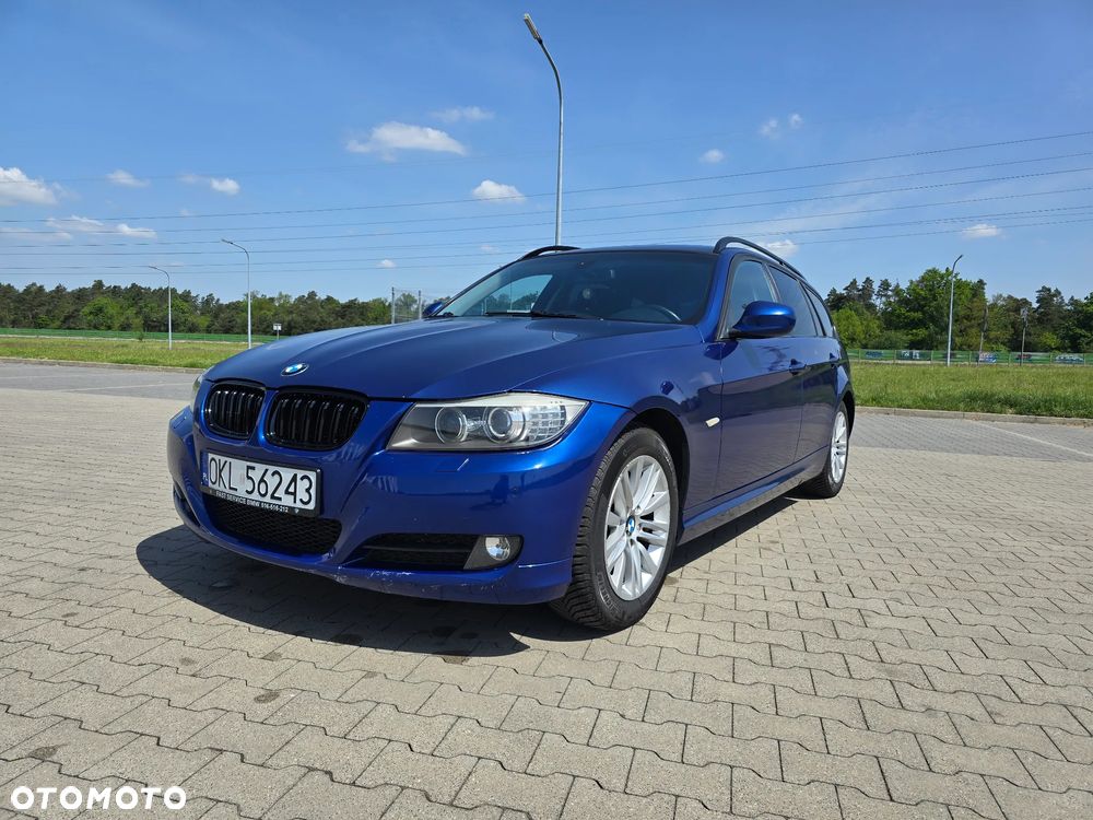 BMW Seria 3 320d xDrive DPF - 2