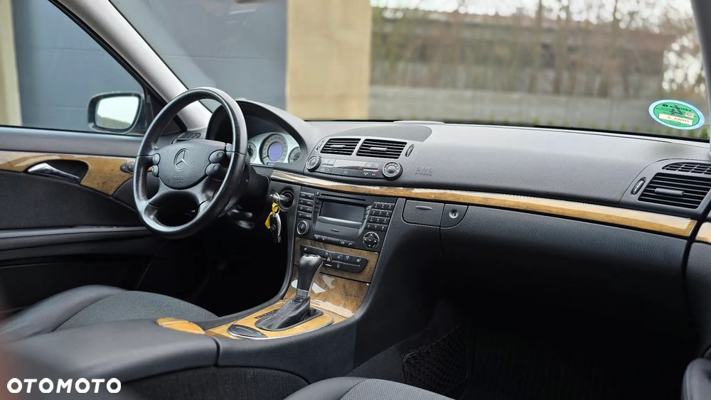 Mercedes-Benz Klasa E - 25