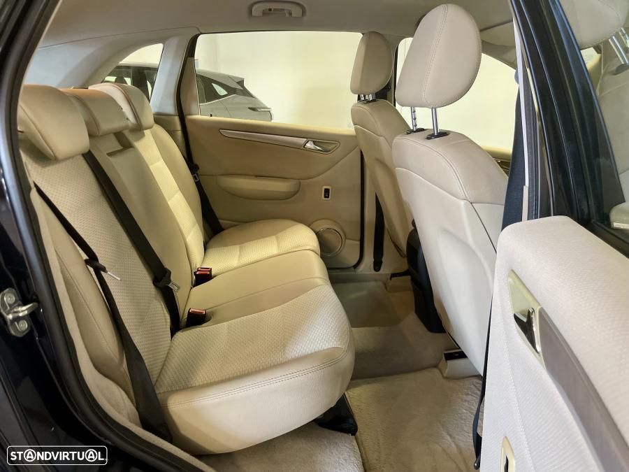 Mercedes-Benz B 180 CDi - 23