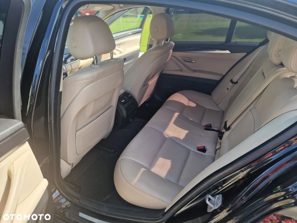 BMW Seria 5 - 16