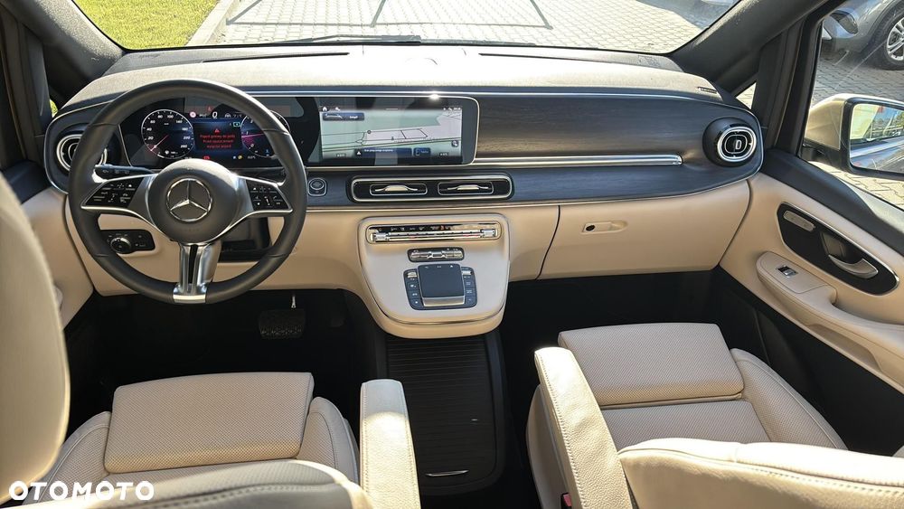 Mercedes-Benz Klasa V - 15