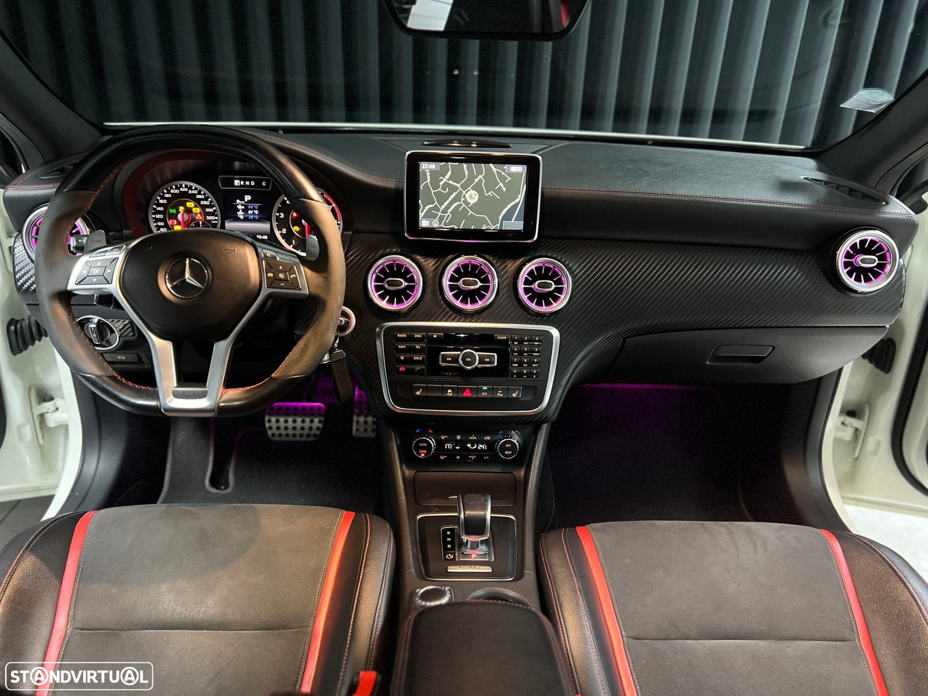 Mercedes-Benz A 45 AMG - 14