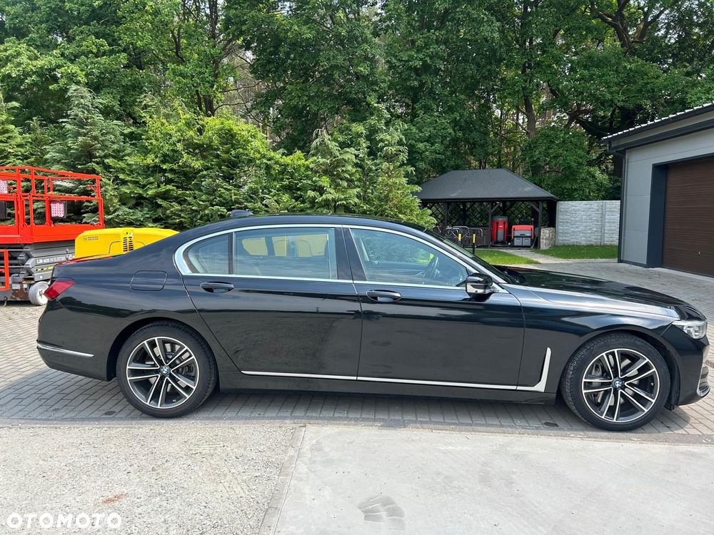 BMW Seria 7 750Li xDrive - 4