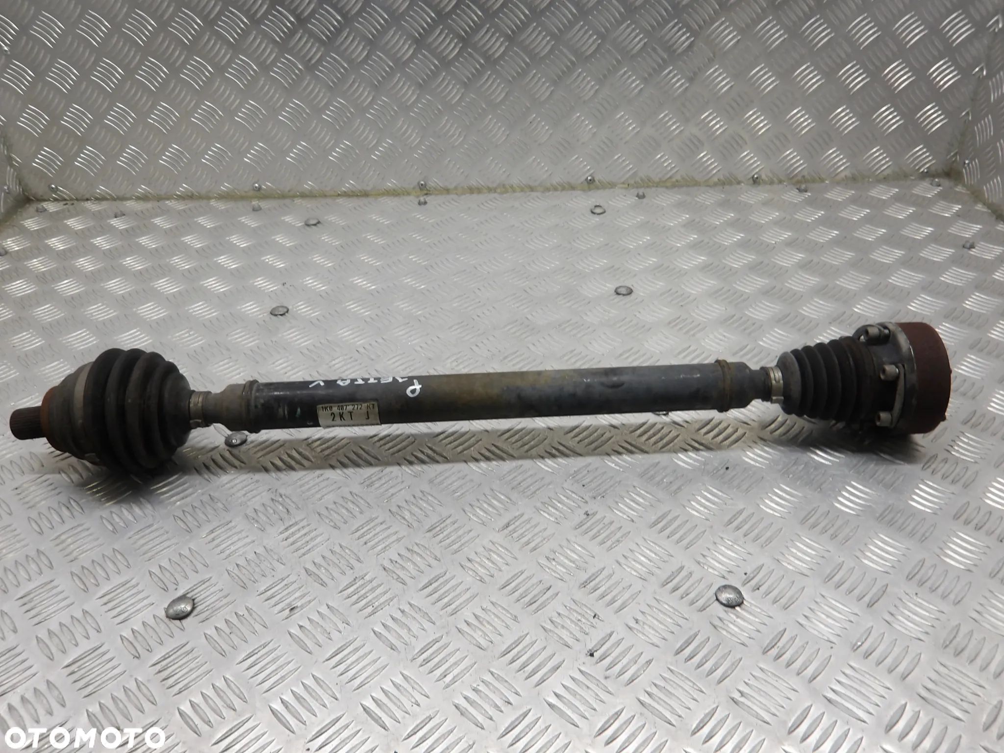 VW JETTA V 05-10 PÓŁOŚ PRAWA PRZEDNIA 1K0407272 - 1