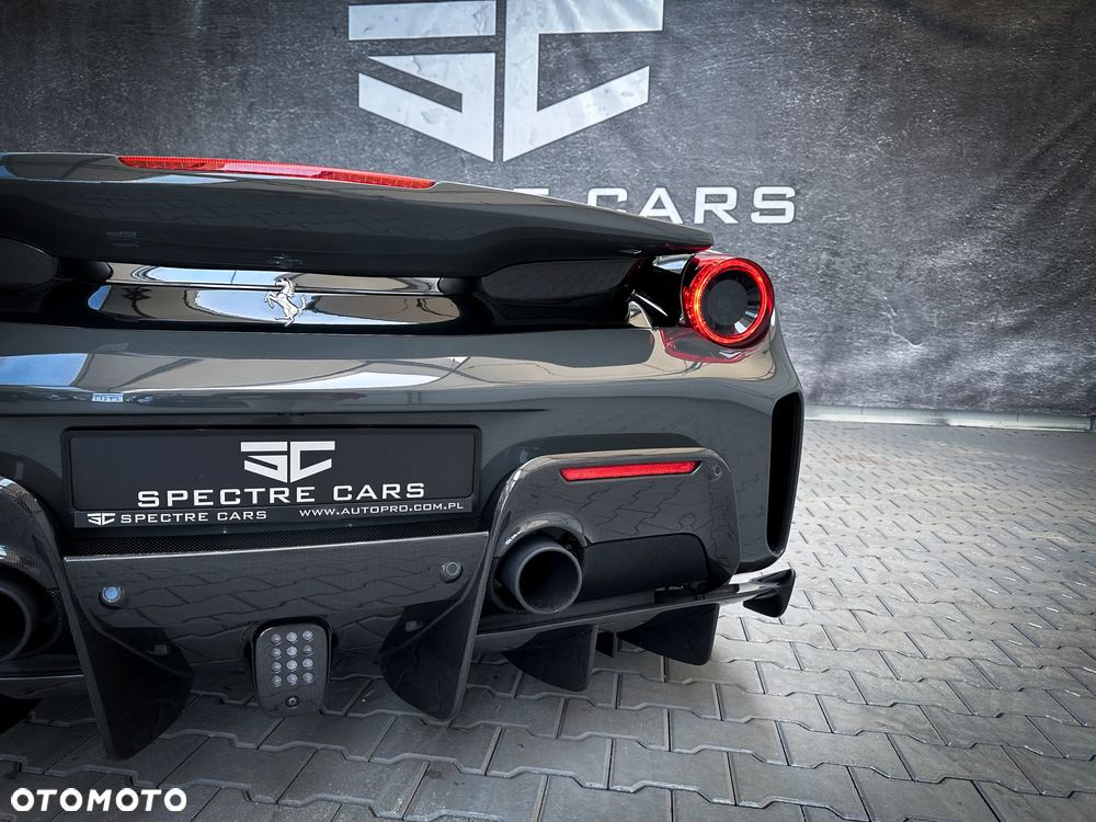 Ferrari 488 Pista - 10
