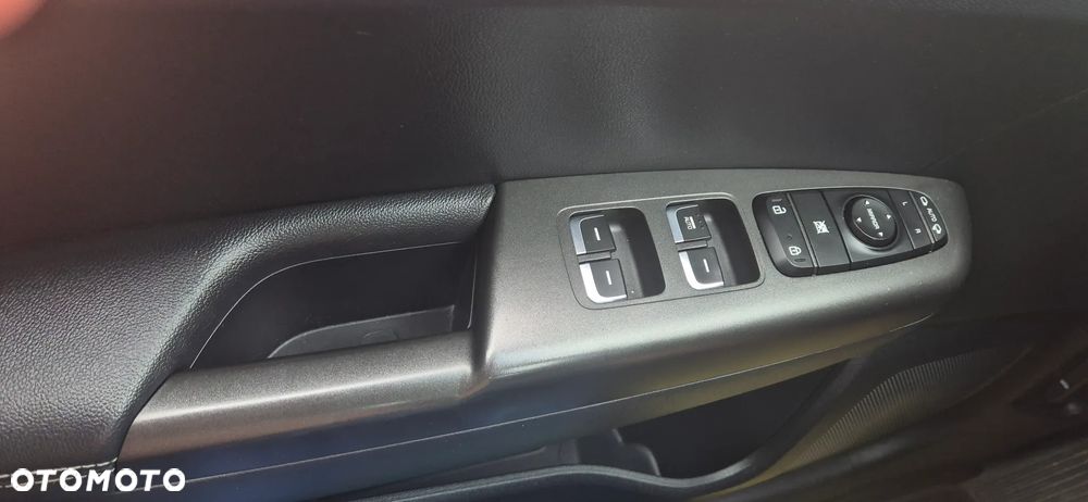 Kia Sportage - 13