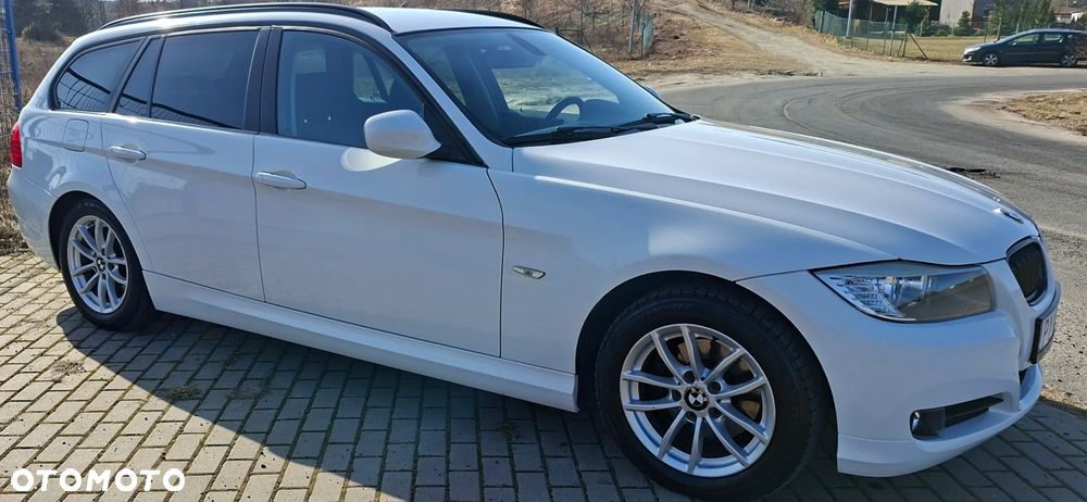 BMW Seria 3 318i - 6
