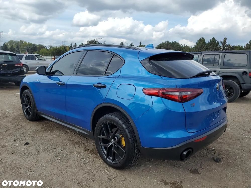 Alfa Romeo Stelvio - 4