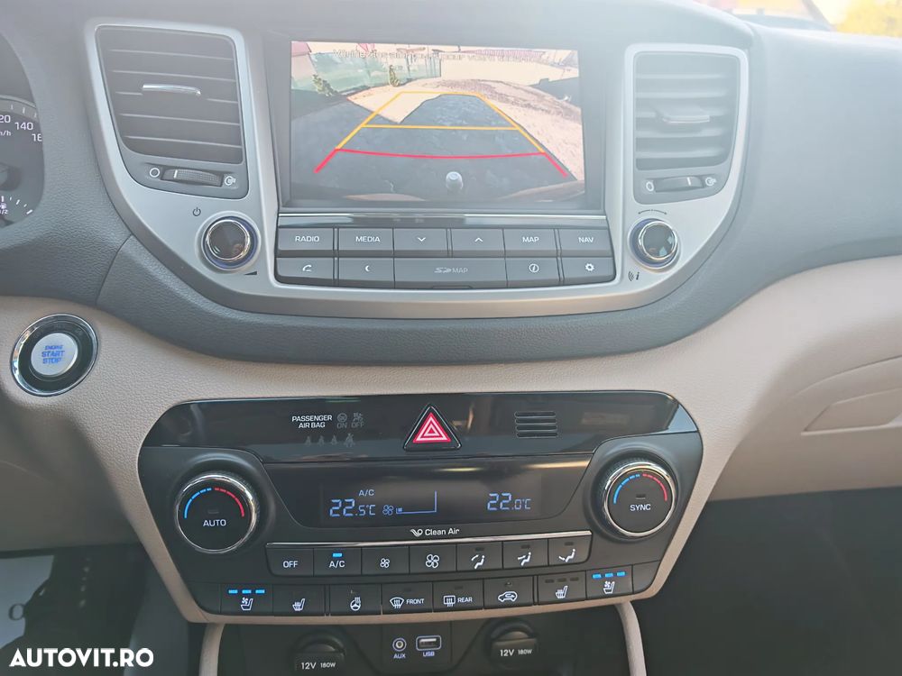 Hyundai Tucson blue 1.7 CRDi 2WD DCT Premium - 15