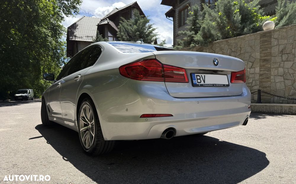 BMW Seria 5 530i xDrive AT - 3
