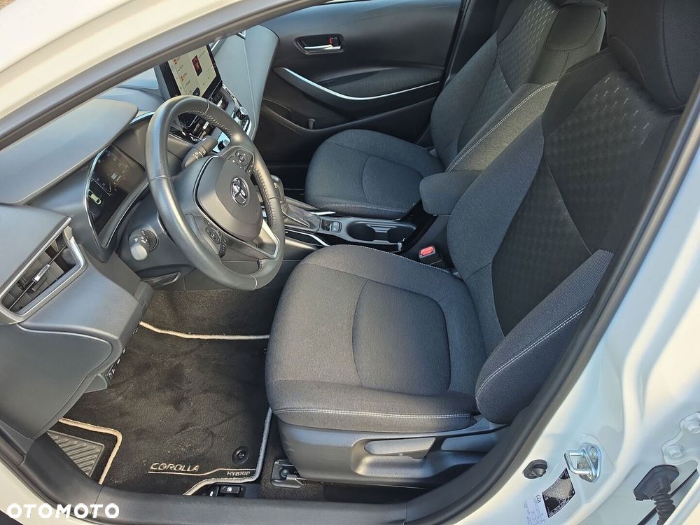 Toyota Corolla 1.8 Hybrid Comfort - 12