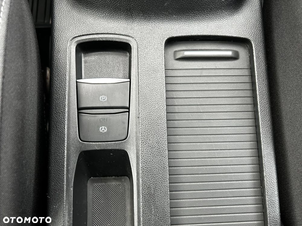 Ford Focus 1.5 EcoBlue SCR Connected - 21