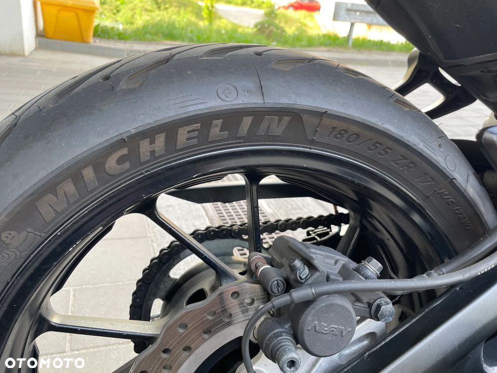 Yamaha MT - 21