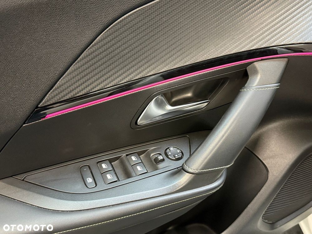 Peugeot 2008 1.2 PureTech GT Line S&S EAT8 - 17