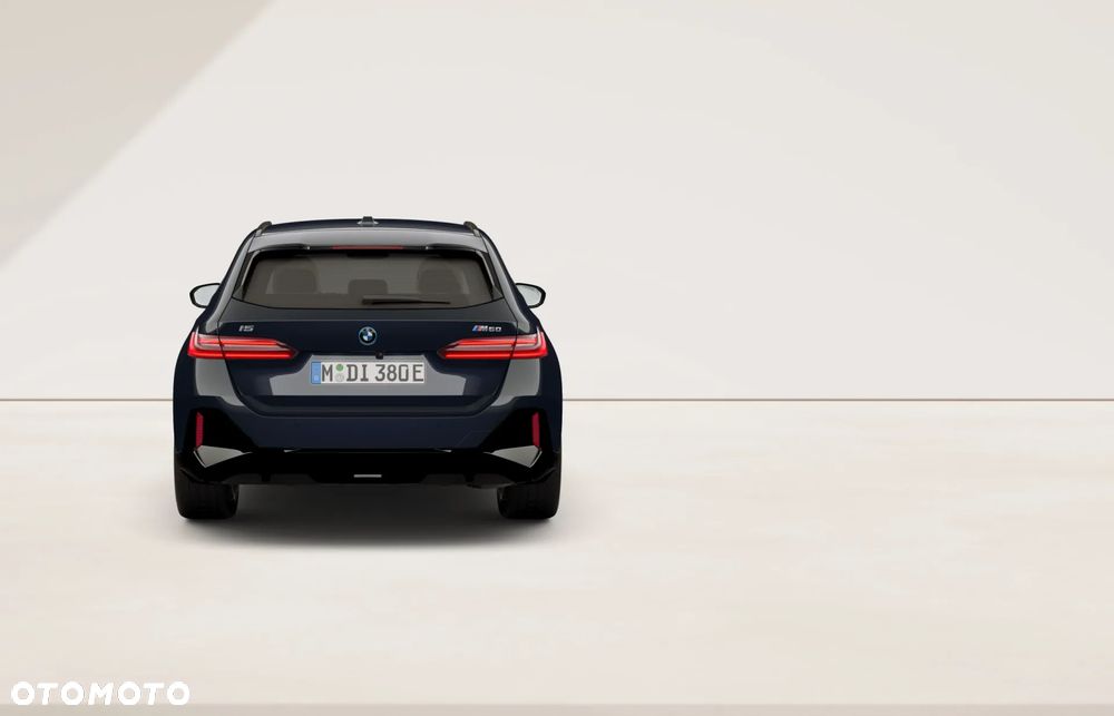 BMW i5 - 6