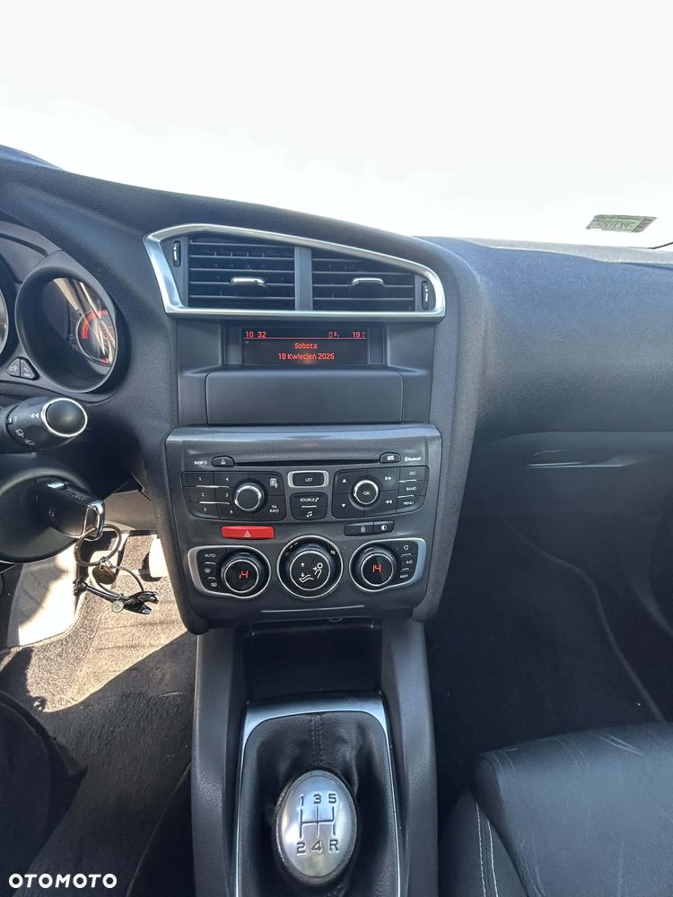 Citroën C4 1.6 HDi Attraction - 10