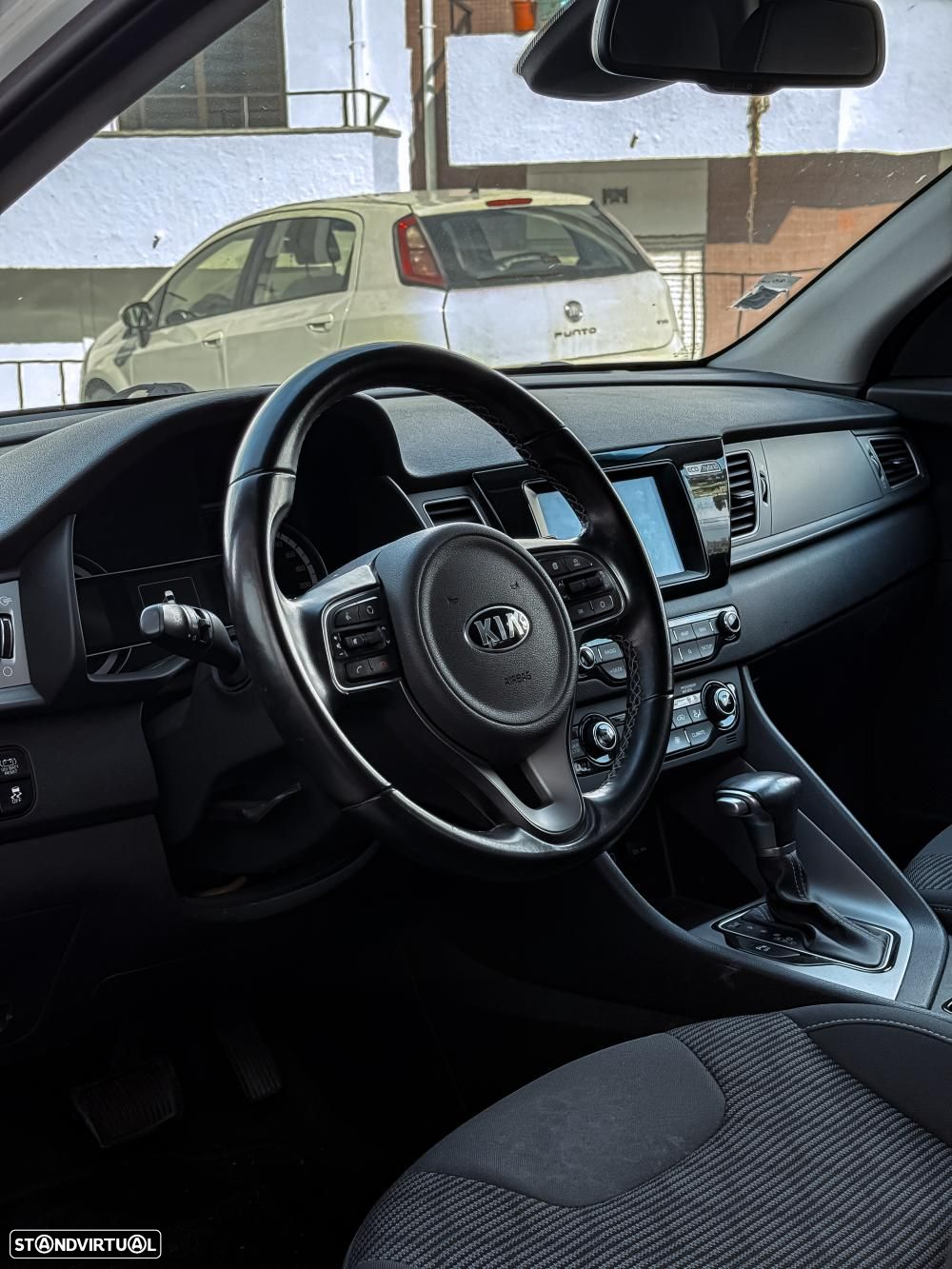 Kia Niro 1.6 GDi HEV EX - 10